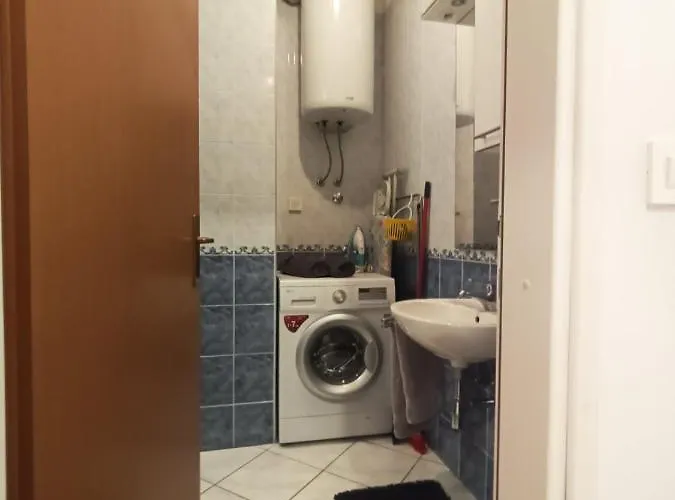 Jelovac * Πόρετς